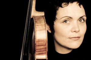 Tabea Zimmermann ist Violinistin und Vorsitzende des Beethoven-JHauses Bonn. Sie ist auch Künstlerische Leiterin der Beethoven-Woche 2017.