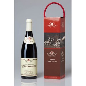 Sonderedition anlässlich der 200. Jahrfeierlichkeiten der Schlacht bei Waterloo eines Gevrey Chambertin Waterloo Edition mit Schmuckverpackung